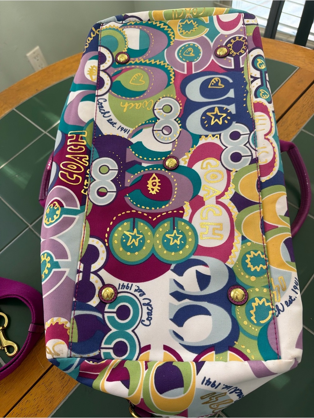 Coach 09 Poppy "Pop C" graffiti-inspired print weekender bag - Picture 3 of 10